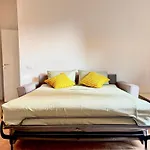 Borgoluce -bilocale Con Parcheggio Gratis- Centro&bgy Daire