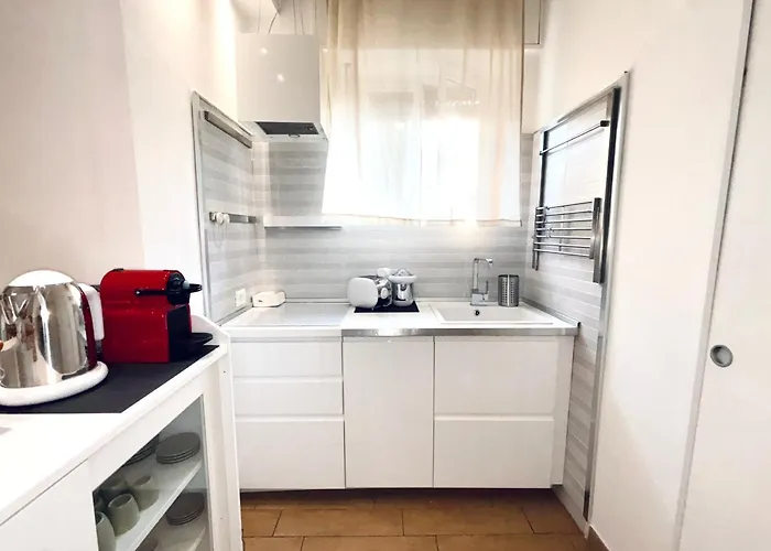 Con Parcheggio Gratis Tra Centro E Aeroporto Apartamento